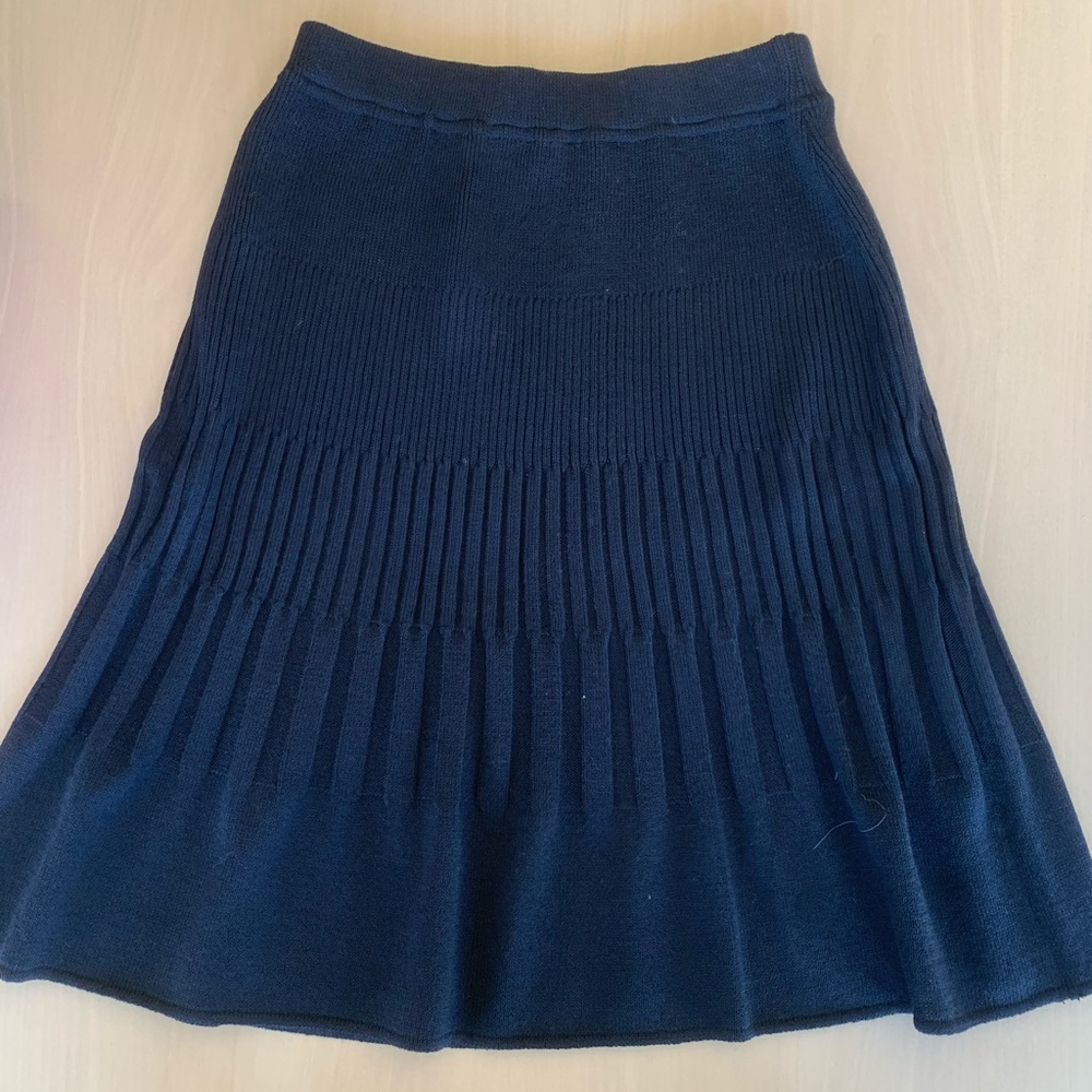 St. John black knit flare skirt